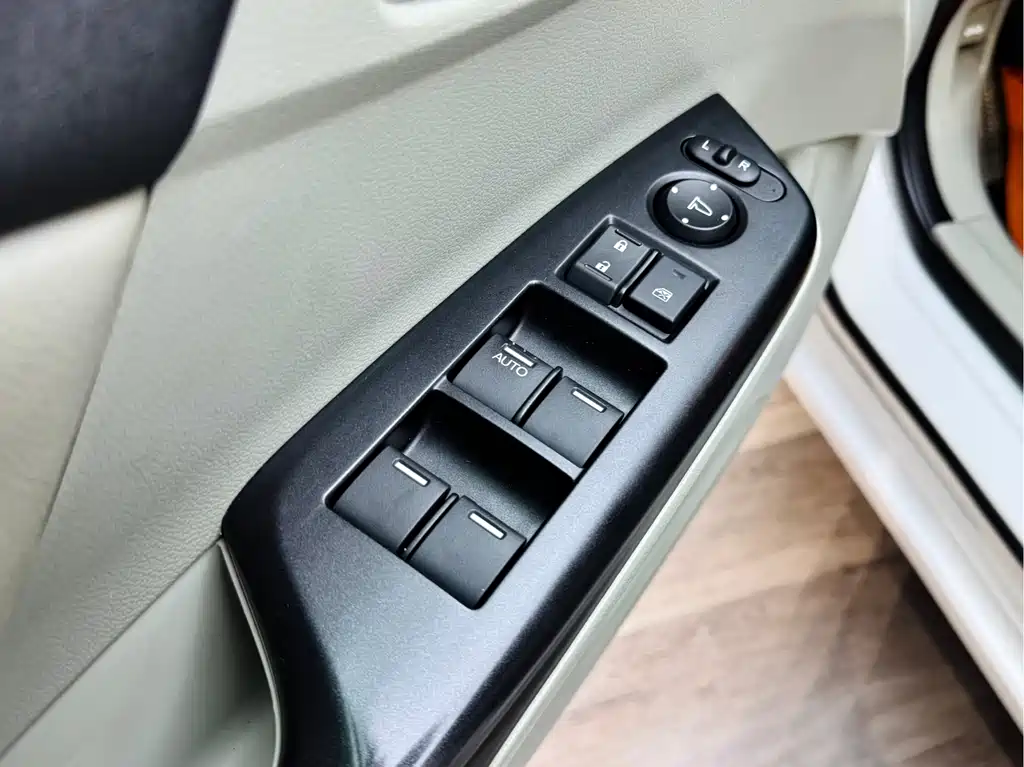 Honda Civic 2015 — фото 11