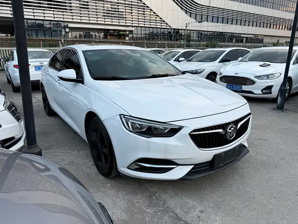 Buick Regal 2018