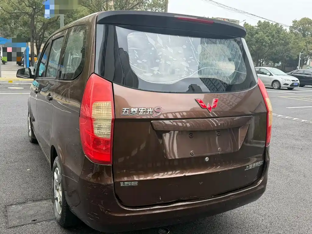 Wuling Hongguang 2018 — фото 10