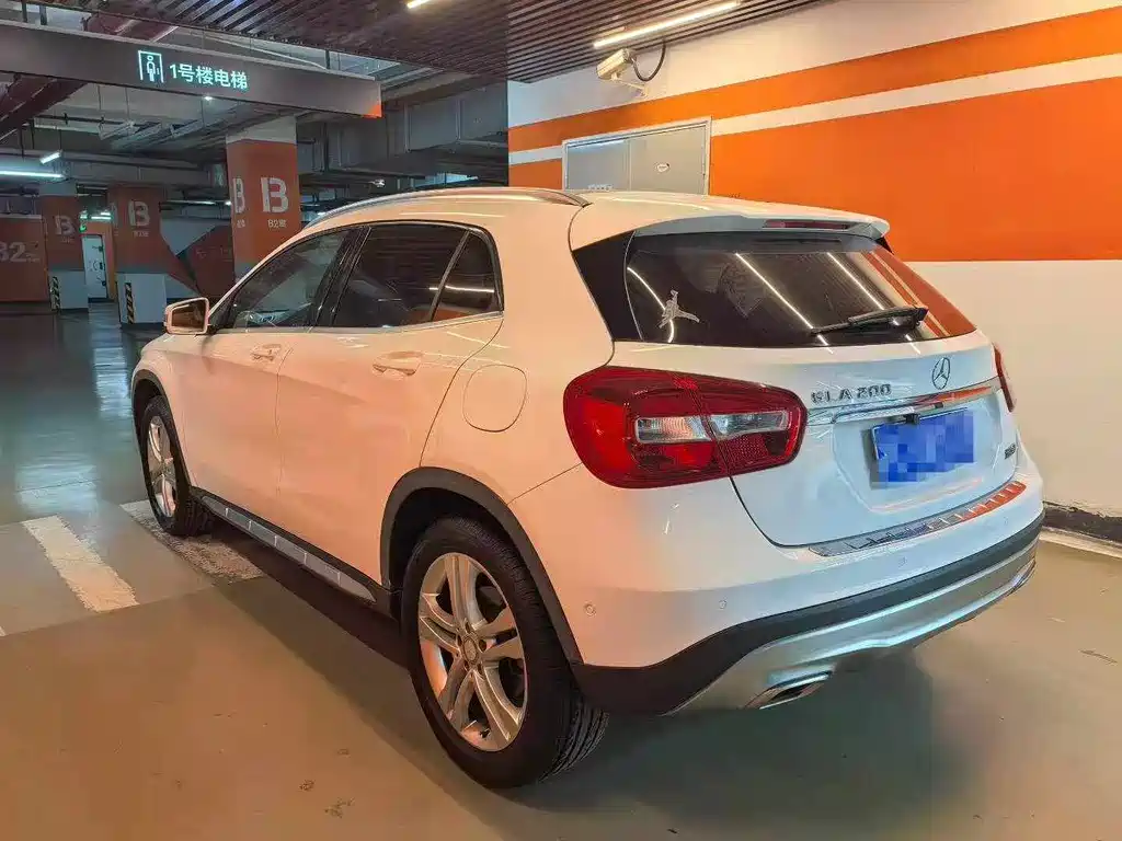 Mercedes-Benz GLA 2016