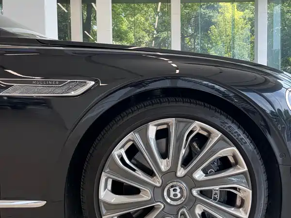 Bentley Flying Spur 2022