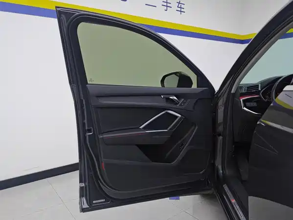 Audi Q3 2019