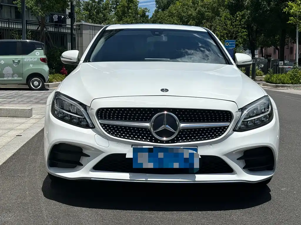 Mercedes-Benz C-Class 2019