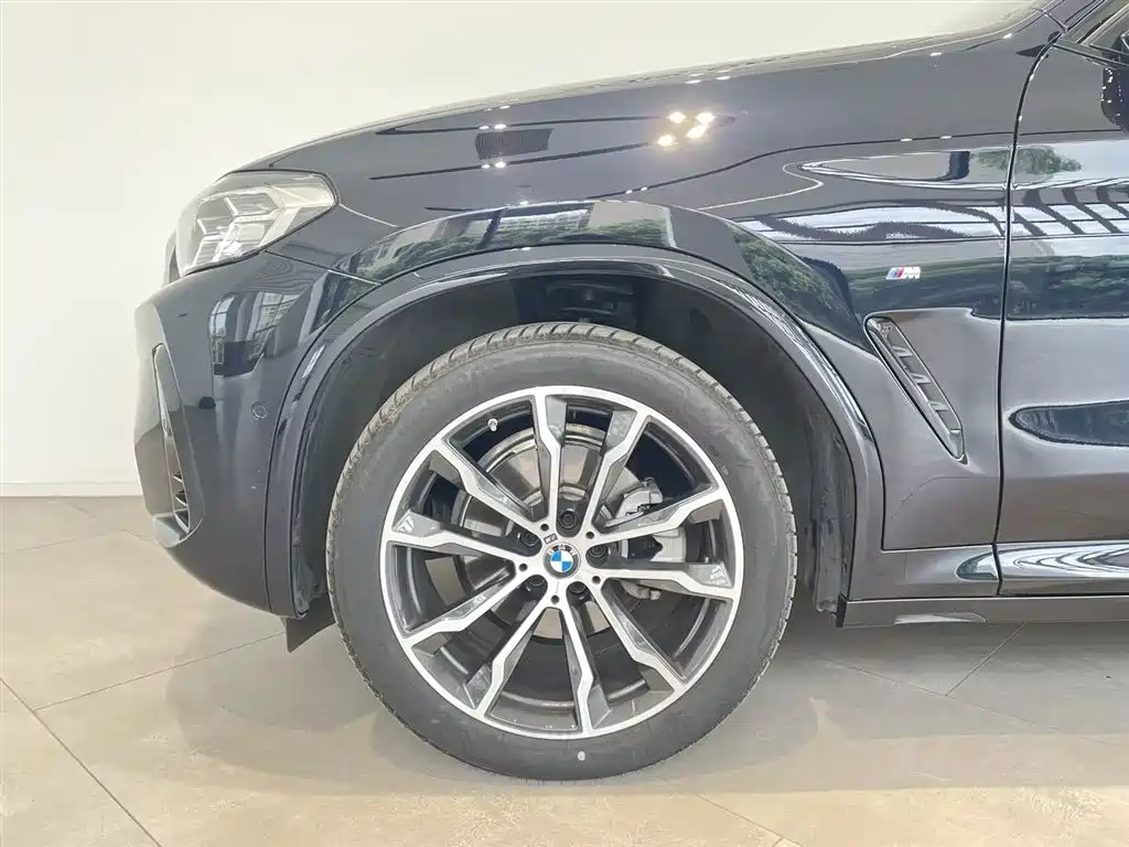 BMW X4 2025 — фото 18