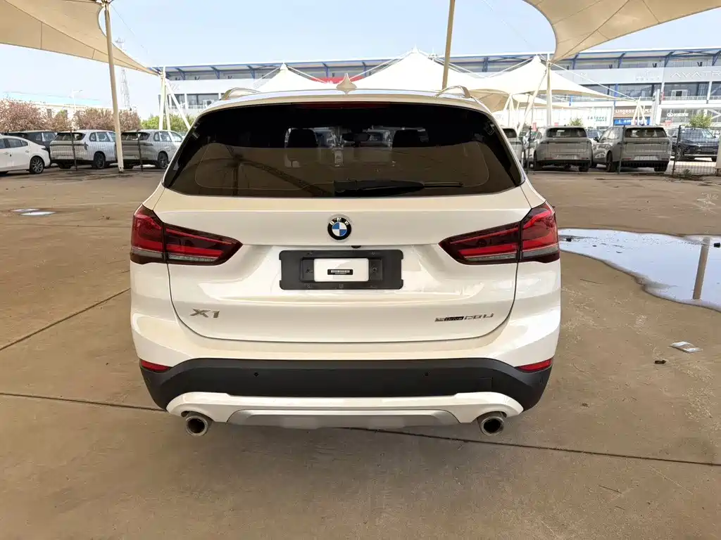 BMW X1 2021 — фото 8