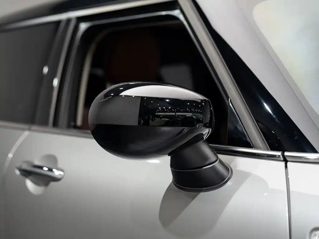 MINI Clubman 2023 — фото 17
