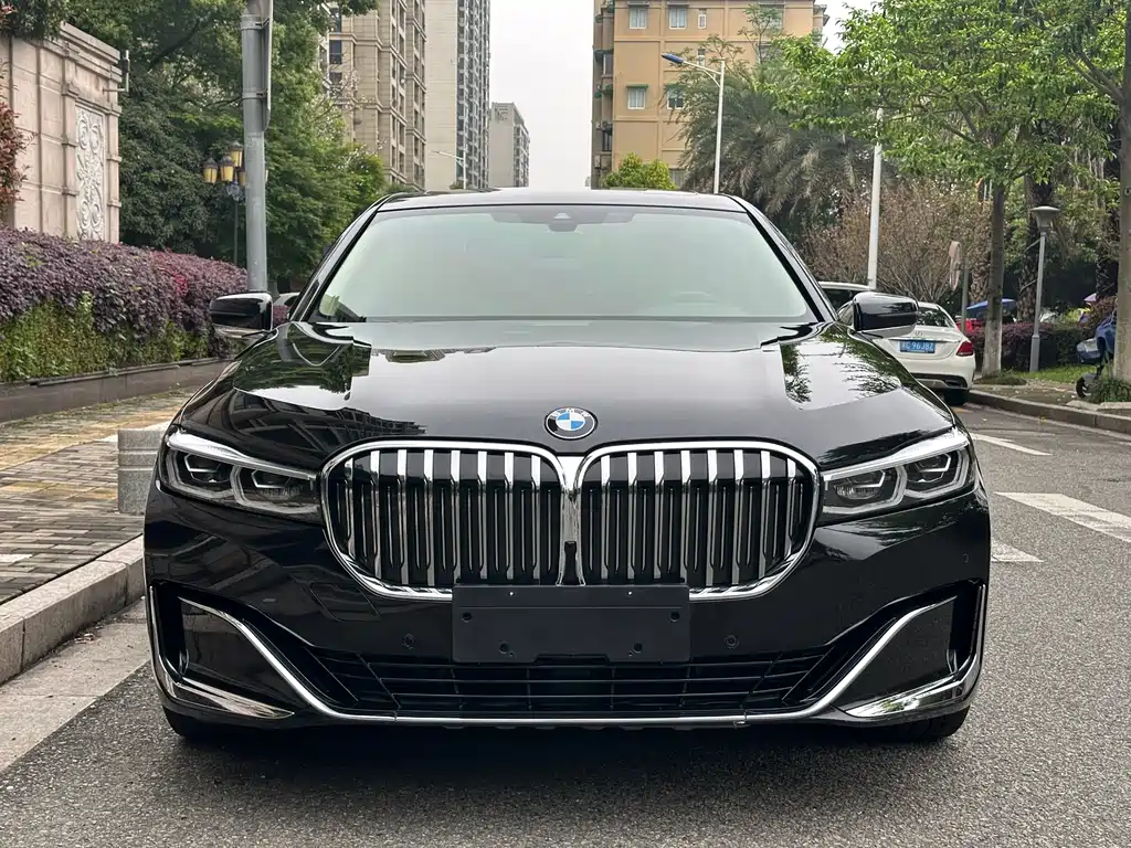 BMW 7 Series 2019 — фото 2