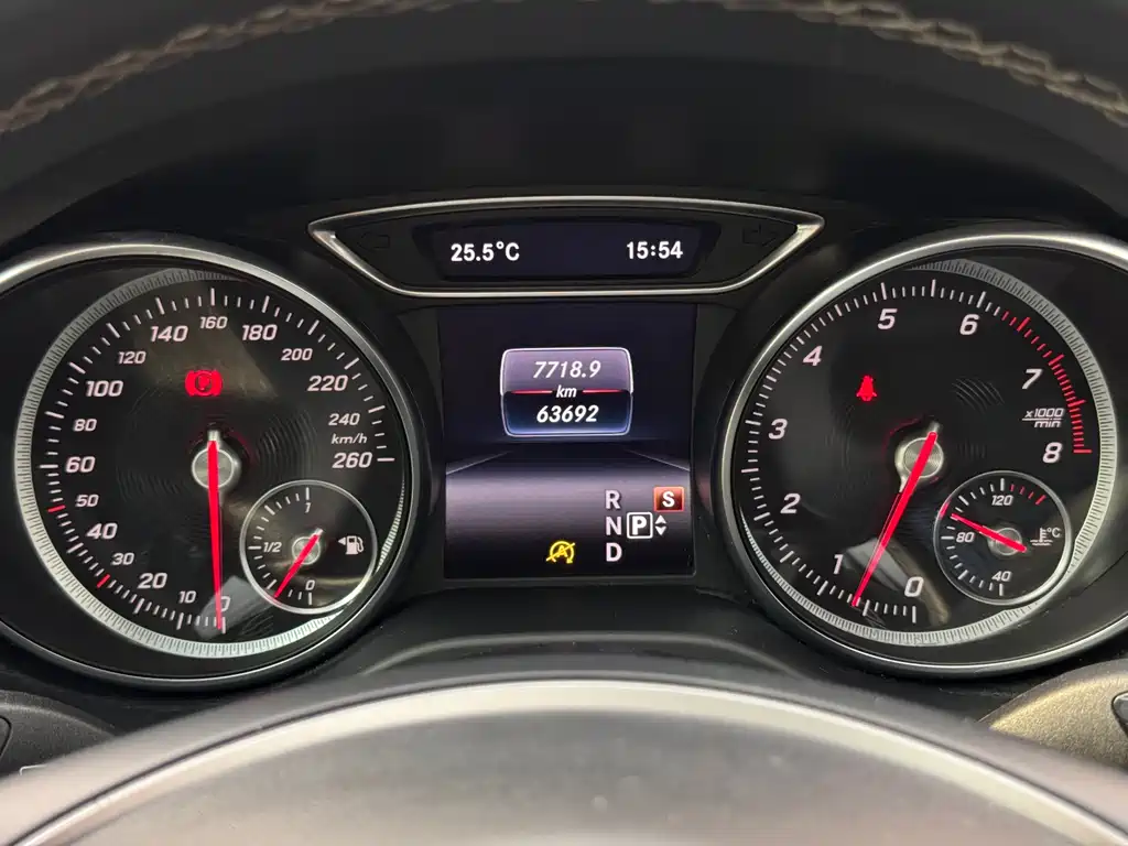 Mercedes-Benz CLA 2018 — фото 18