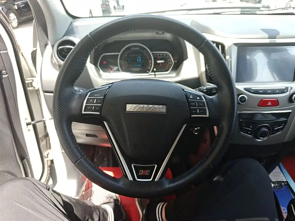 Haval H1 2017 — фото 11