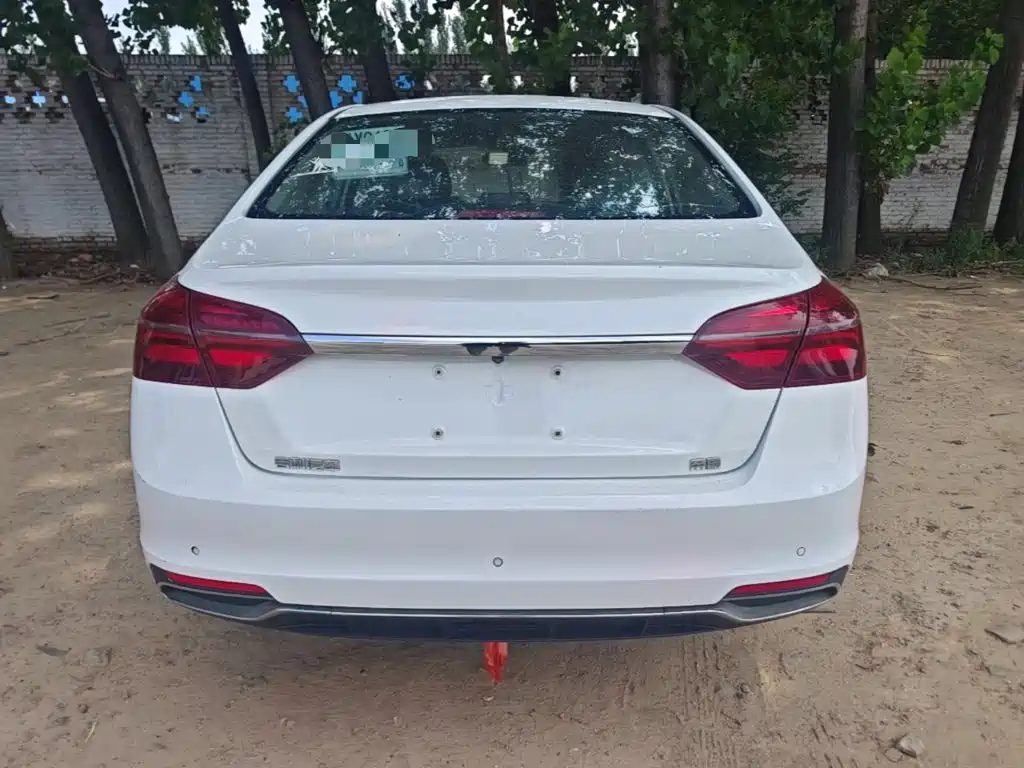 Geely Emgrand 2020