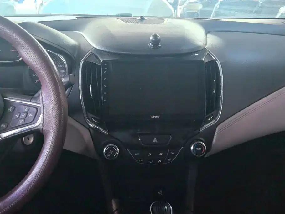 Chevrolet Cruze 2015 — фото 13