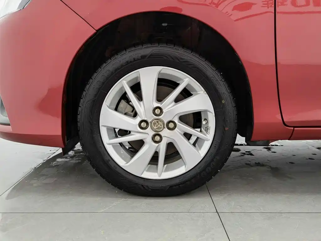 Toyota Yaris L 2019 — фото 17
