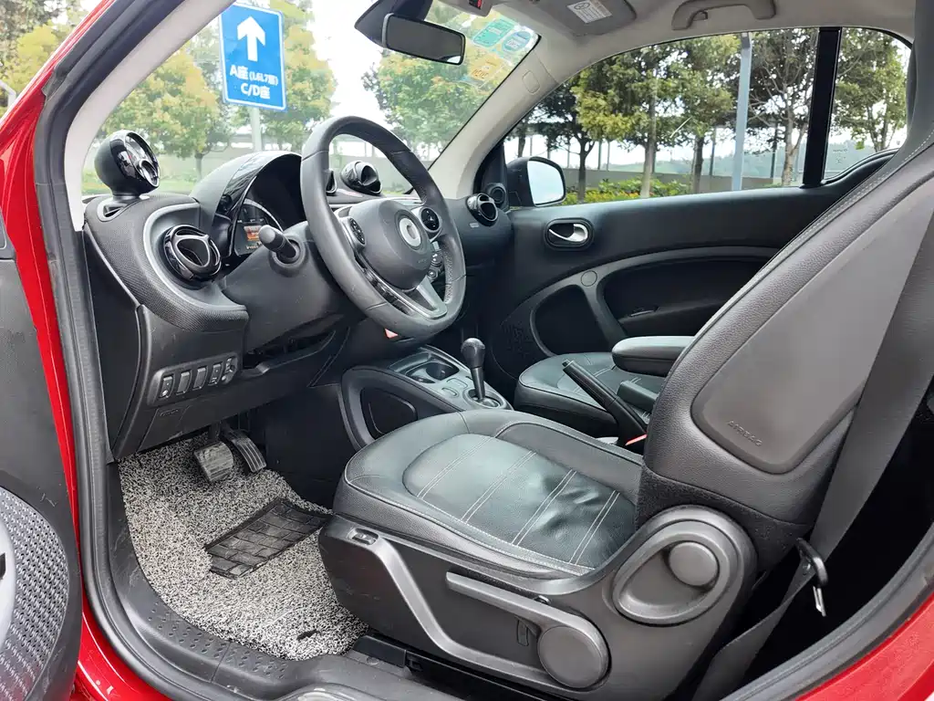 smart Fortwo 2016 — фото 9