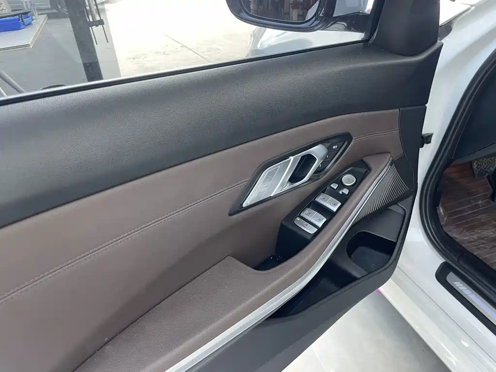 BMW 3 Series 2021