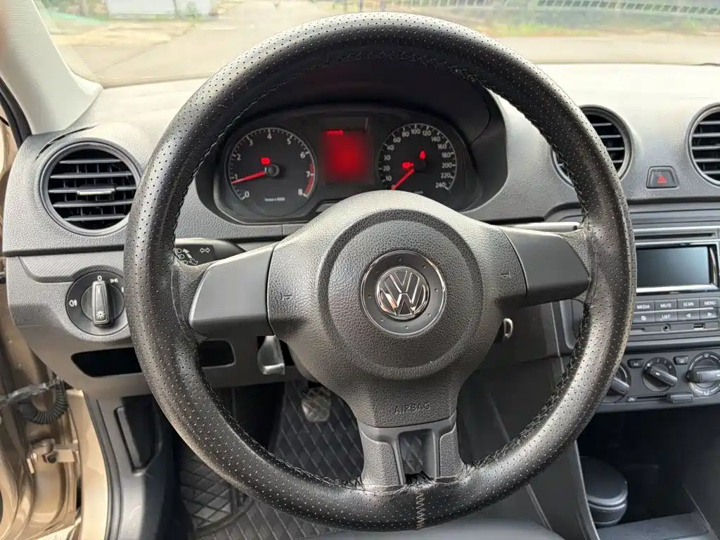 Volkswagen Jetta 2015 — фото 6