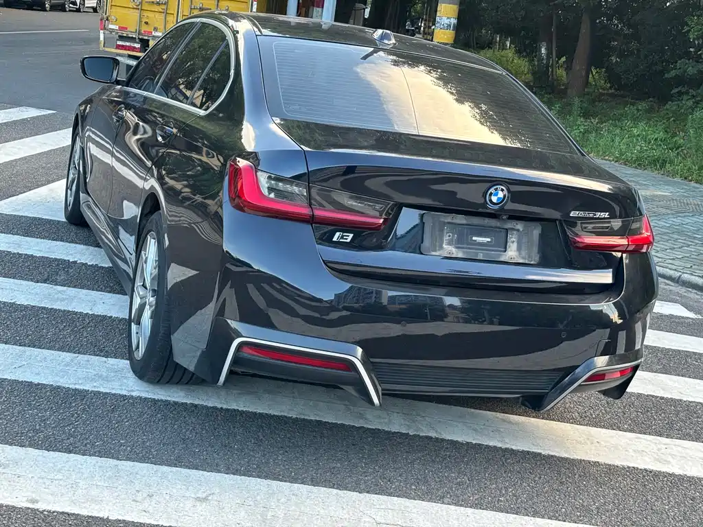 BMW i3 2023 — фото 18