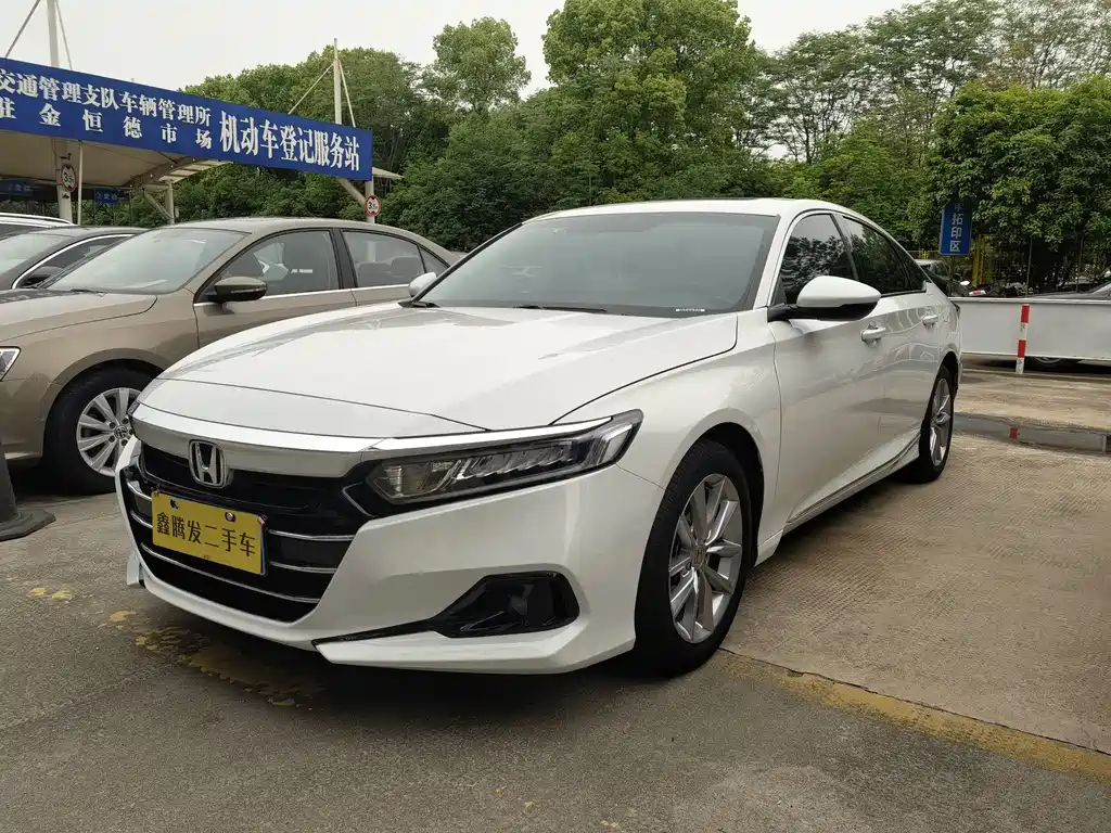 Honda Accord 2022 — фото 1