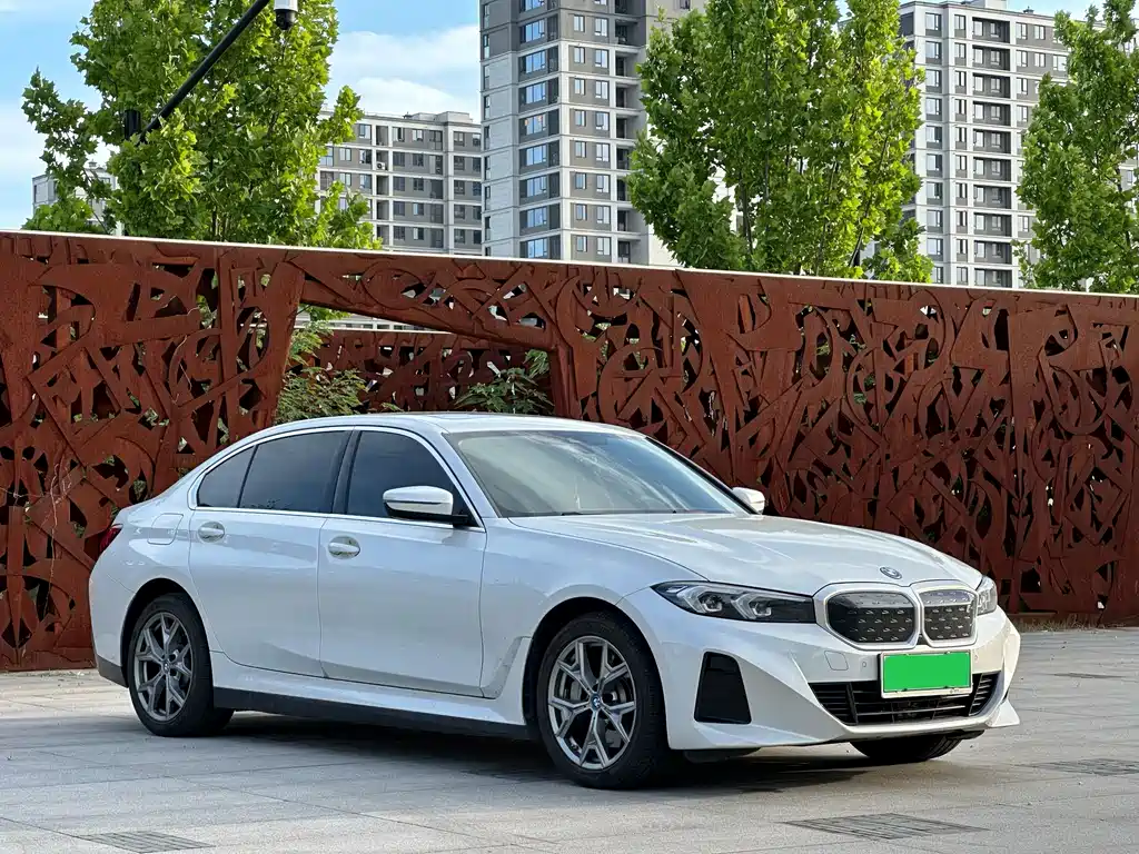 BMW i3 2024 — фото 3