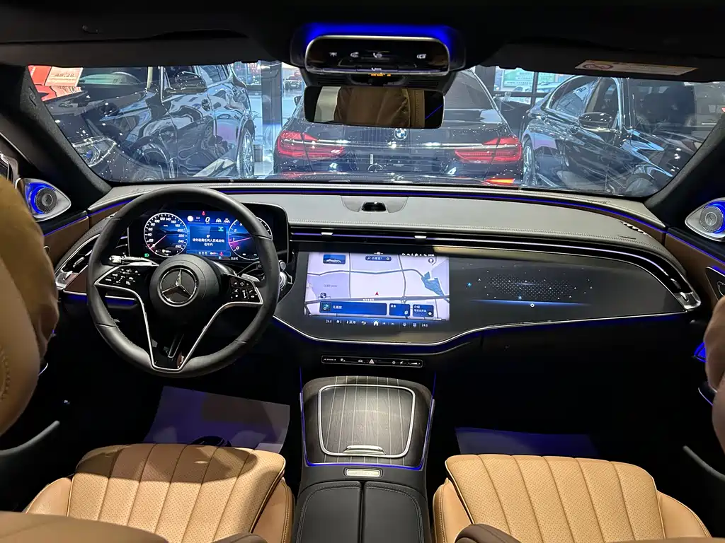 Mercedes-Benz E-Class 2025 — фото 23