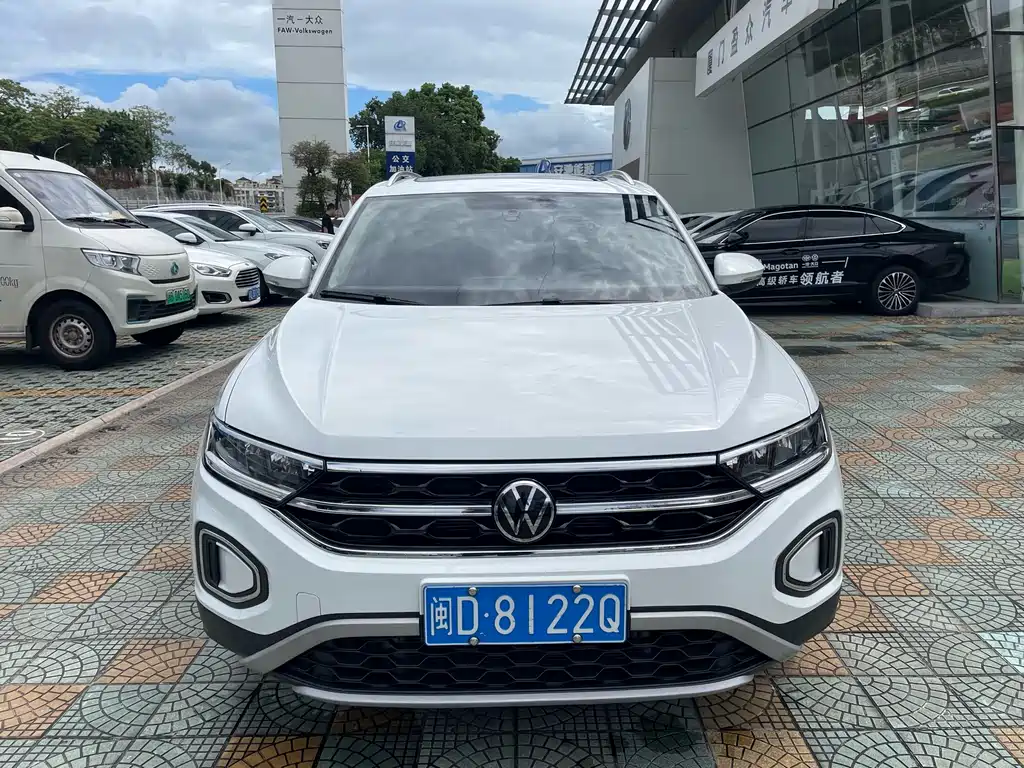 Volkswagen T-Roc 2024 — фото 2