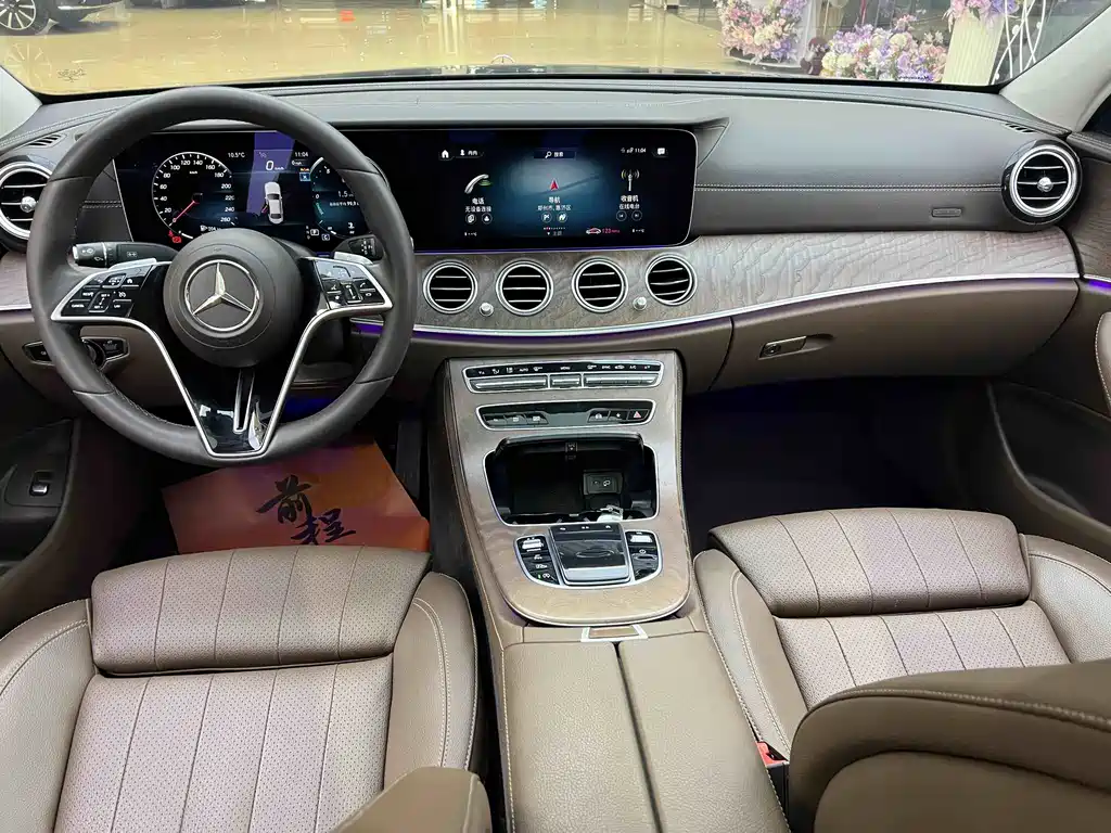 Mercedes-Benz E-Class 2023 — фото 4