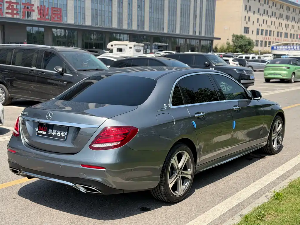 Mercedes-Benz E-Class 2020 — фото 9