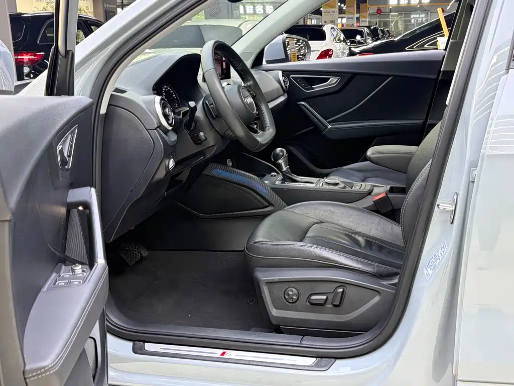 Audi Q2L 2022