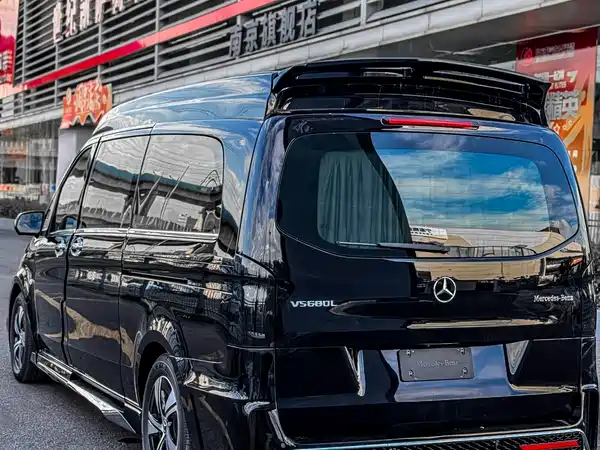 Mercedes-Benz Vito 2025