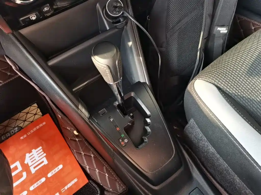 Toyota Yaris L 2019 — фото 14