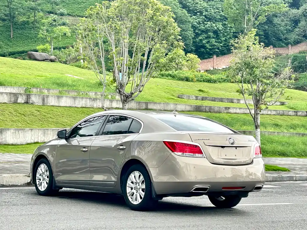 Buick LaCrosse 2013 — фото 11