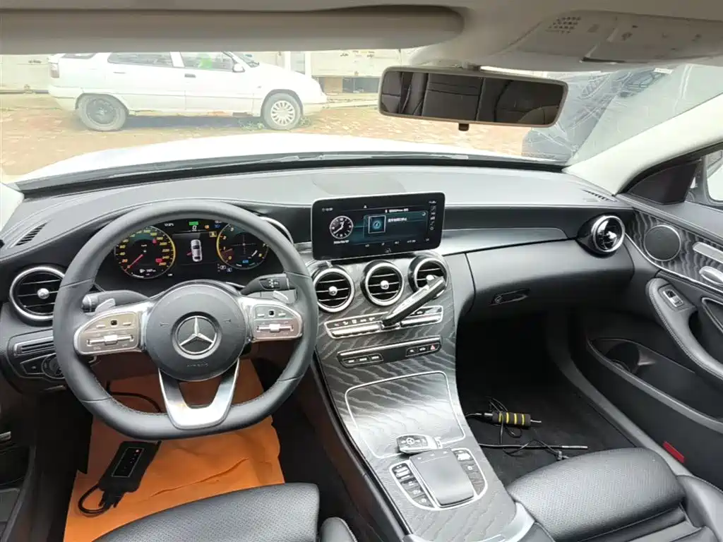 Mercedes-Benz C-Class 2019 — фото 13