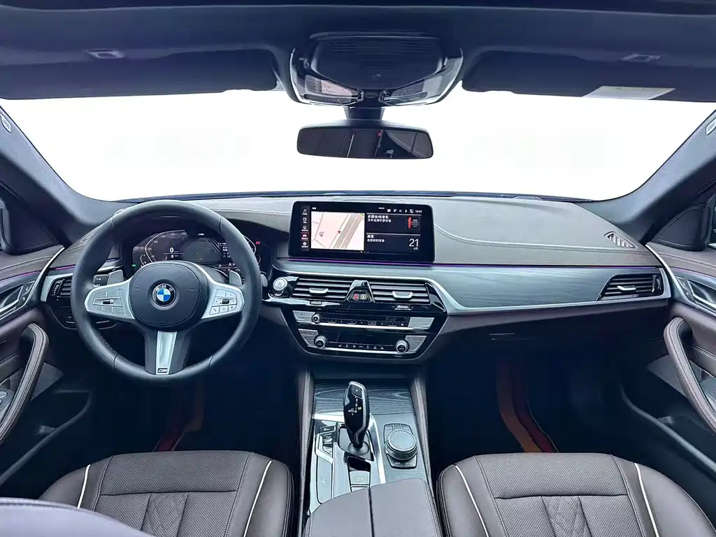 BMW 5 Series 2023 — фото 15