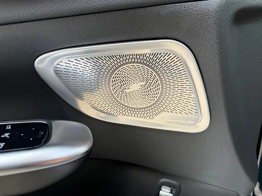 Mercedes-Benz C-Class 2023 — фото 20