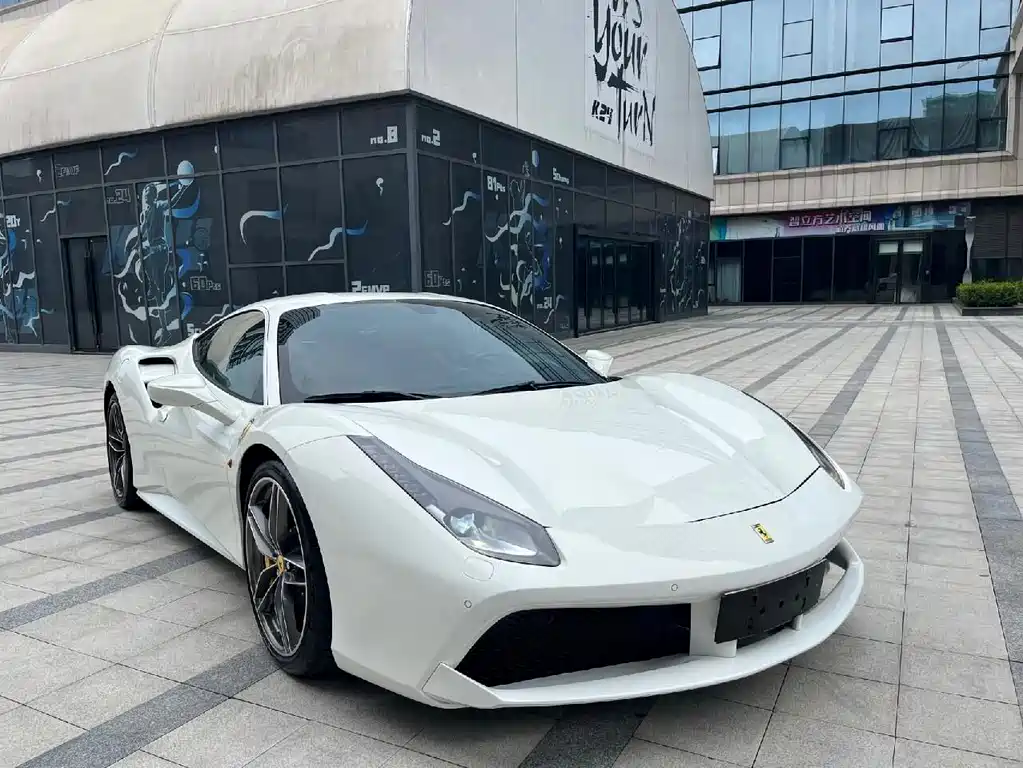 Ferrari 488 2017 — фото 3
