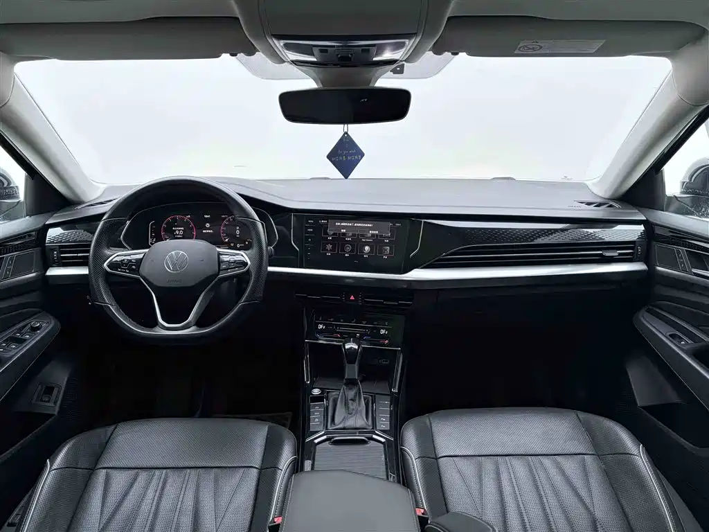 Volkswagen Passat 2022 — фото 14