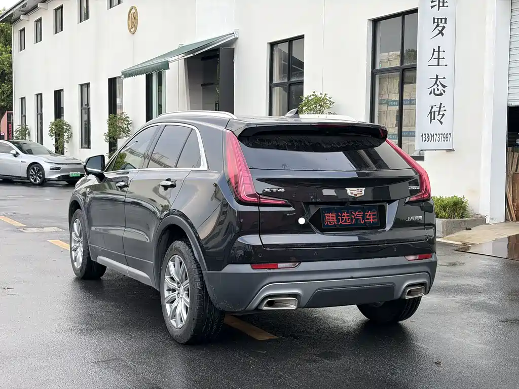 Cadillac XT4 2022 — фото 7