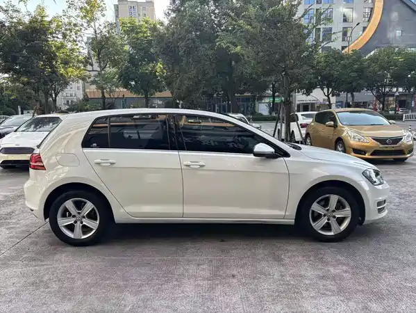 Volkswagen Golf 2016