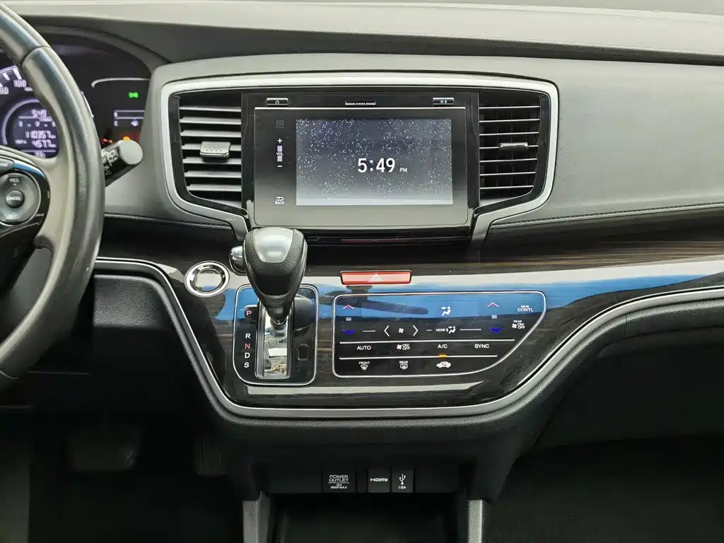 Honda Odyssey 2018 — фото 12