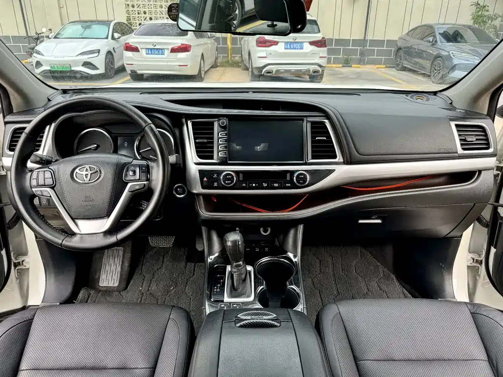 Toyota Highlander 2016 — фото 13