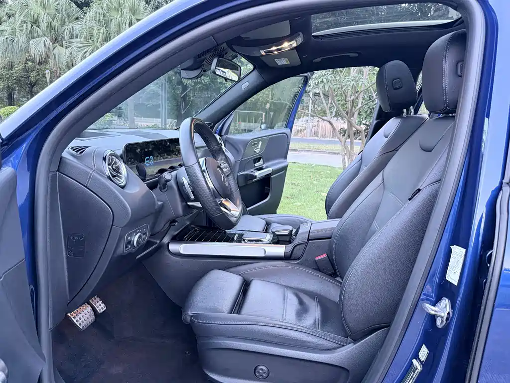 Mercedes-Benz EQB 2022