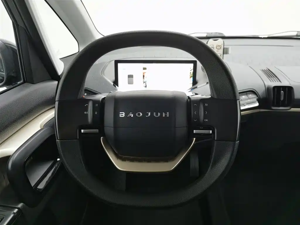 Baojun KiWi EV 2022 — фото 11