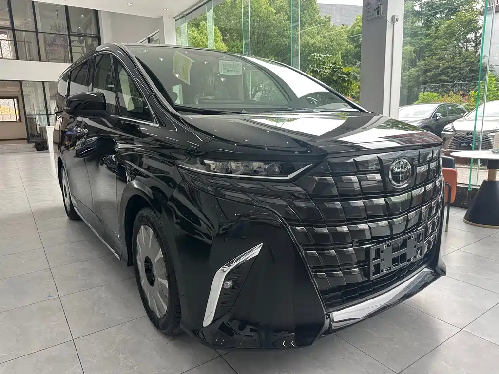 Toyota Alphard — фото 3