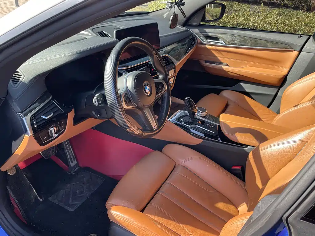 BMW 6 Series GT 2021 — фото 13