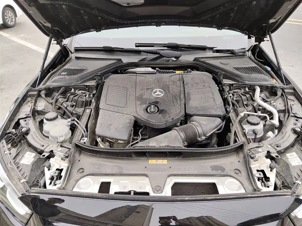 Mercedes-Benz E-Class 2025 — фото 17