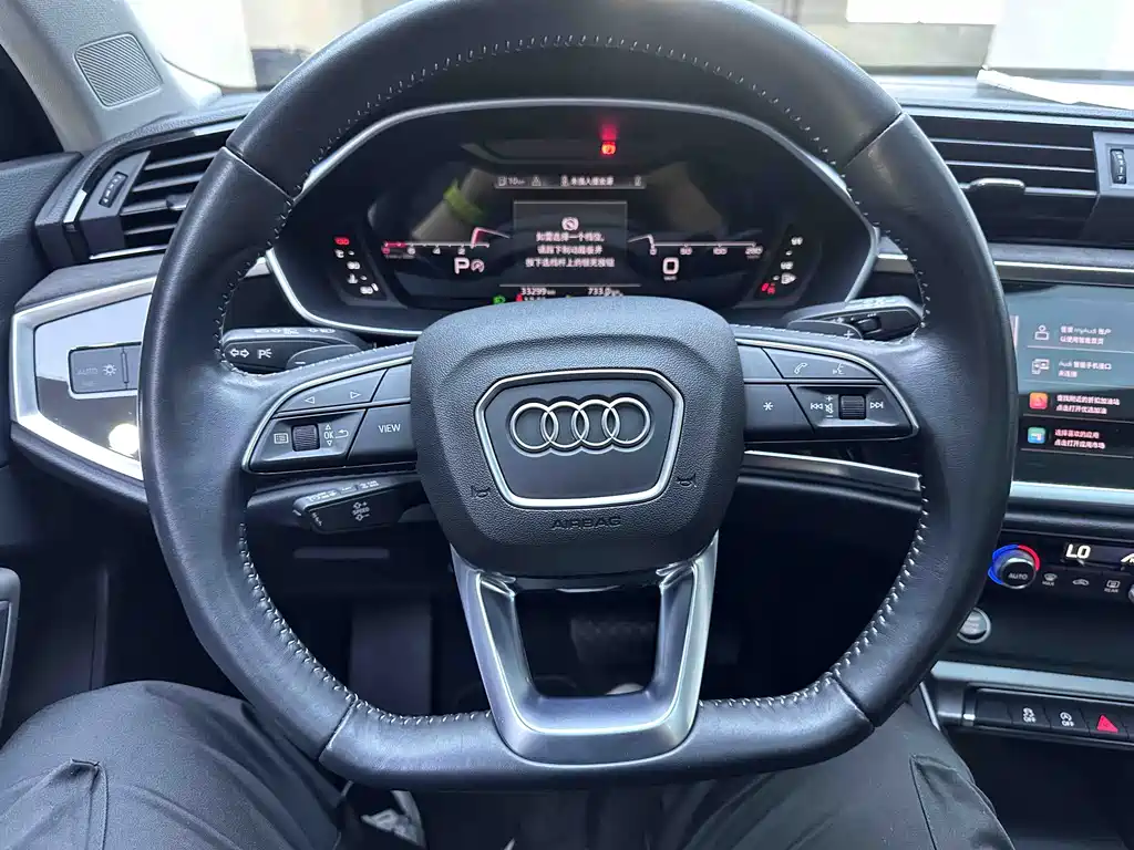 Audi Q3 2022 — фото 11