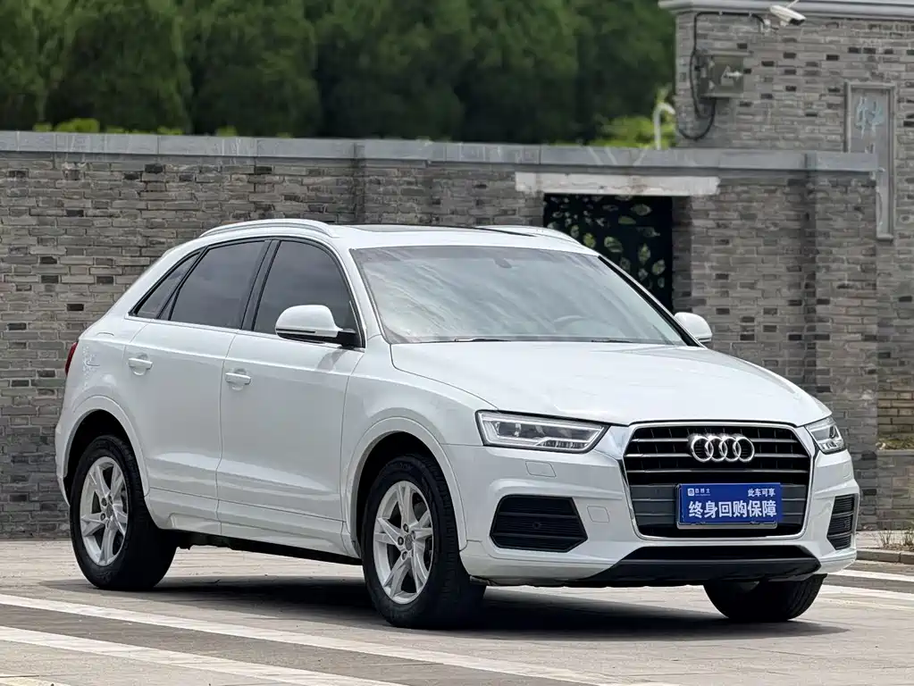 Audi Q3 2018 — фото 2