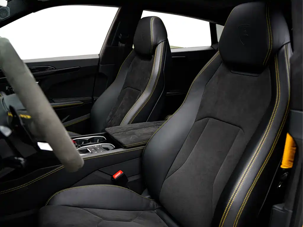 Lamborghini Urus 2021 — фото 15