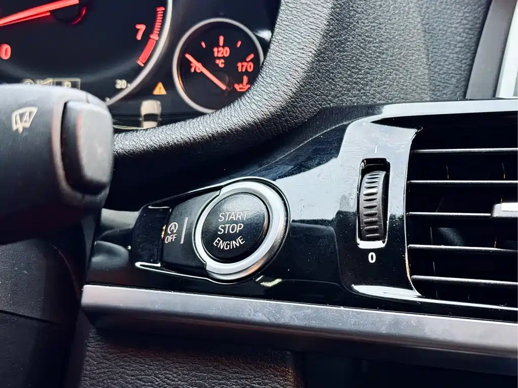 BMW X4 2015 — фото 21