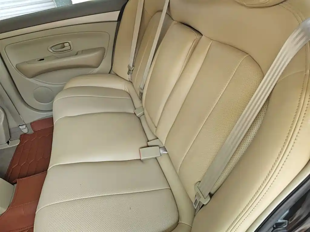 Nissan Sylphy 2018 — фото 17
