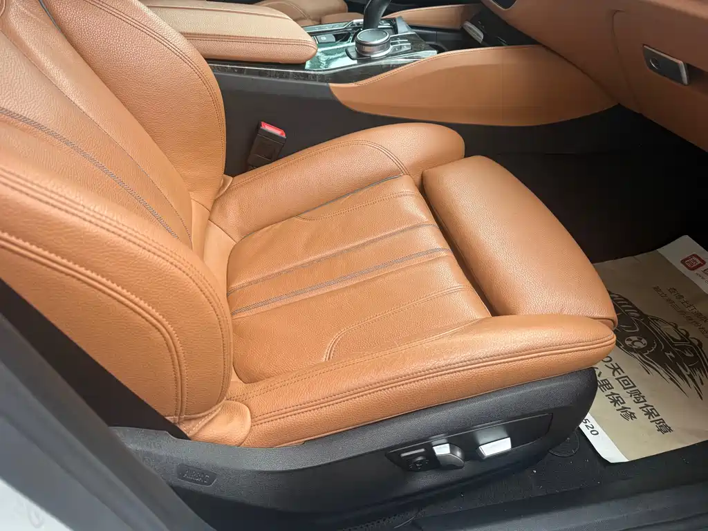 BMW 6 Series GT 2019 — фото 12